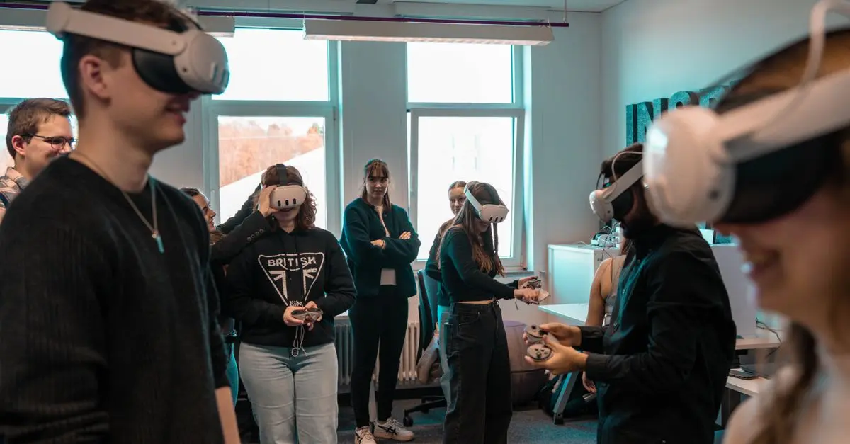 Come la Realtà Virtuale Plasmerà il Futuro dell'Educazione