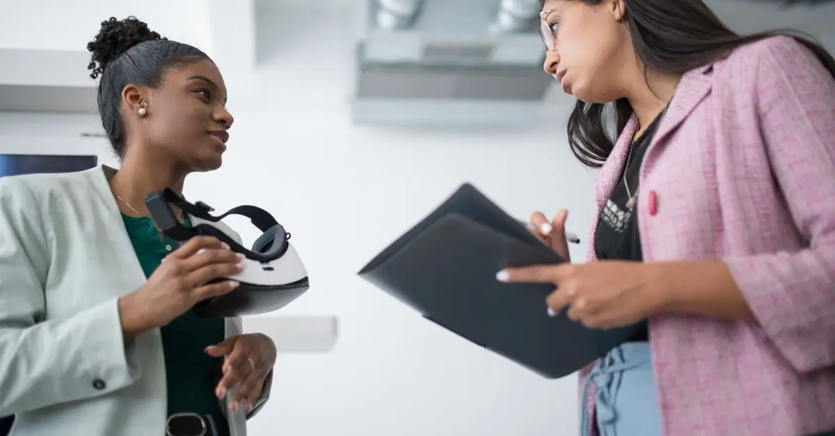 Come la Realtà Virtuale Sta Cambiando il Mondo del Lavoro