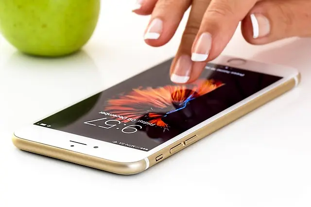 10 Tecnologie Emergenti Che Trasformeranno il Futuro della Mobilità