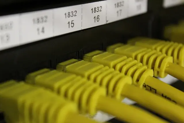 Intelligenza Artificiale: Minacce e Benefici