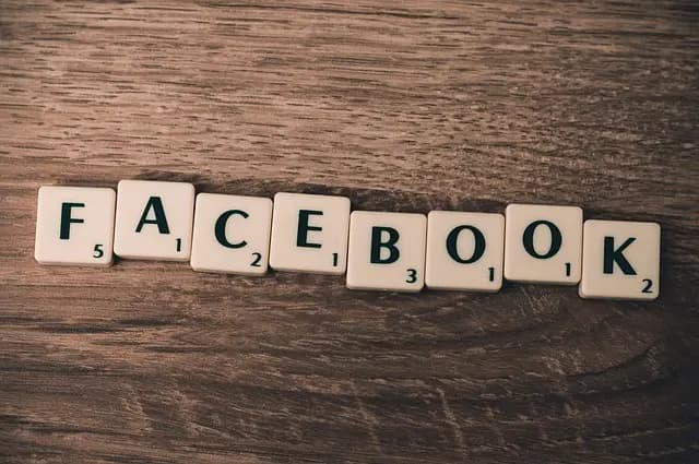 Come l'Intelligenza Artificiale Sta Plasmandi il Futuro delle Comunicazioni