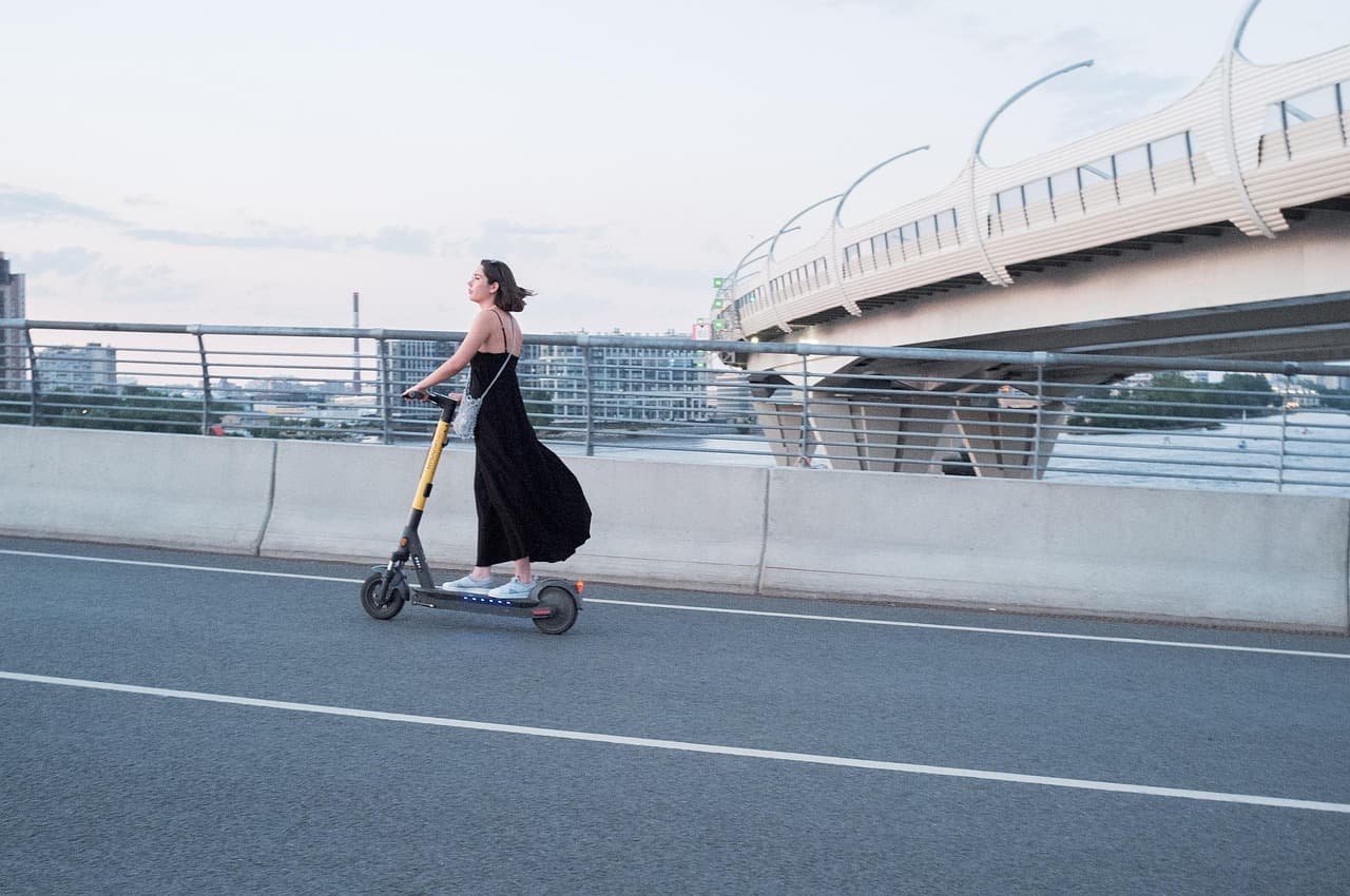 L'Intelligenza Artificiale e il Futuro della Mobilità