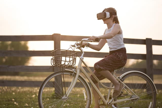 Come la Realtà Virtuale Sta Cambiando le Esperienze di Apprendimento